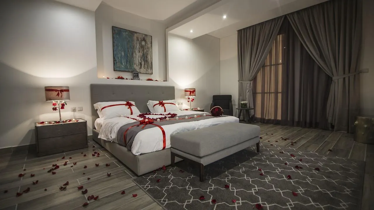 Masken Noon Aprthotel Jeddah Saudi Arabia